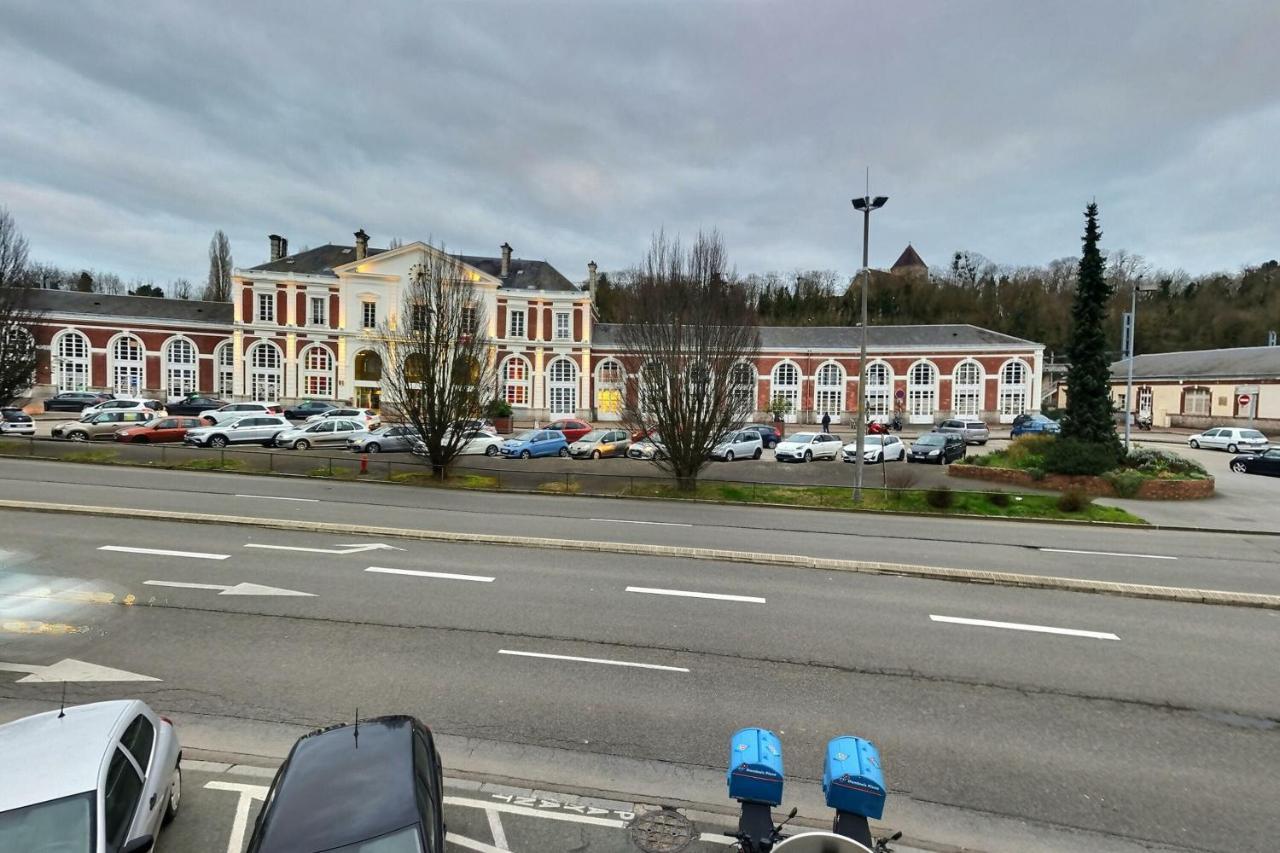 Superbe Studio 3 Face Gare Évreux Eksteriør billede